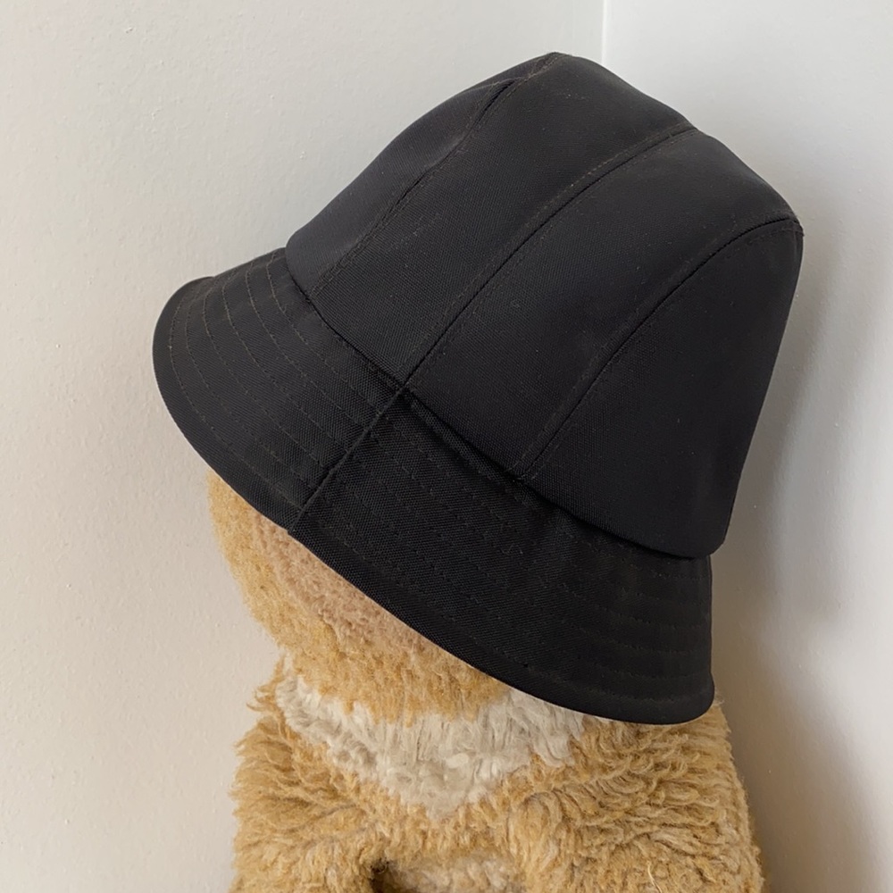 Club Monaco black rain hat